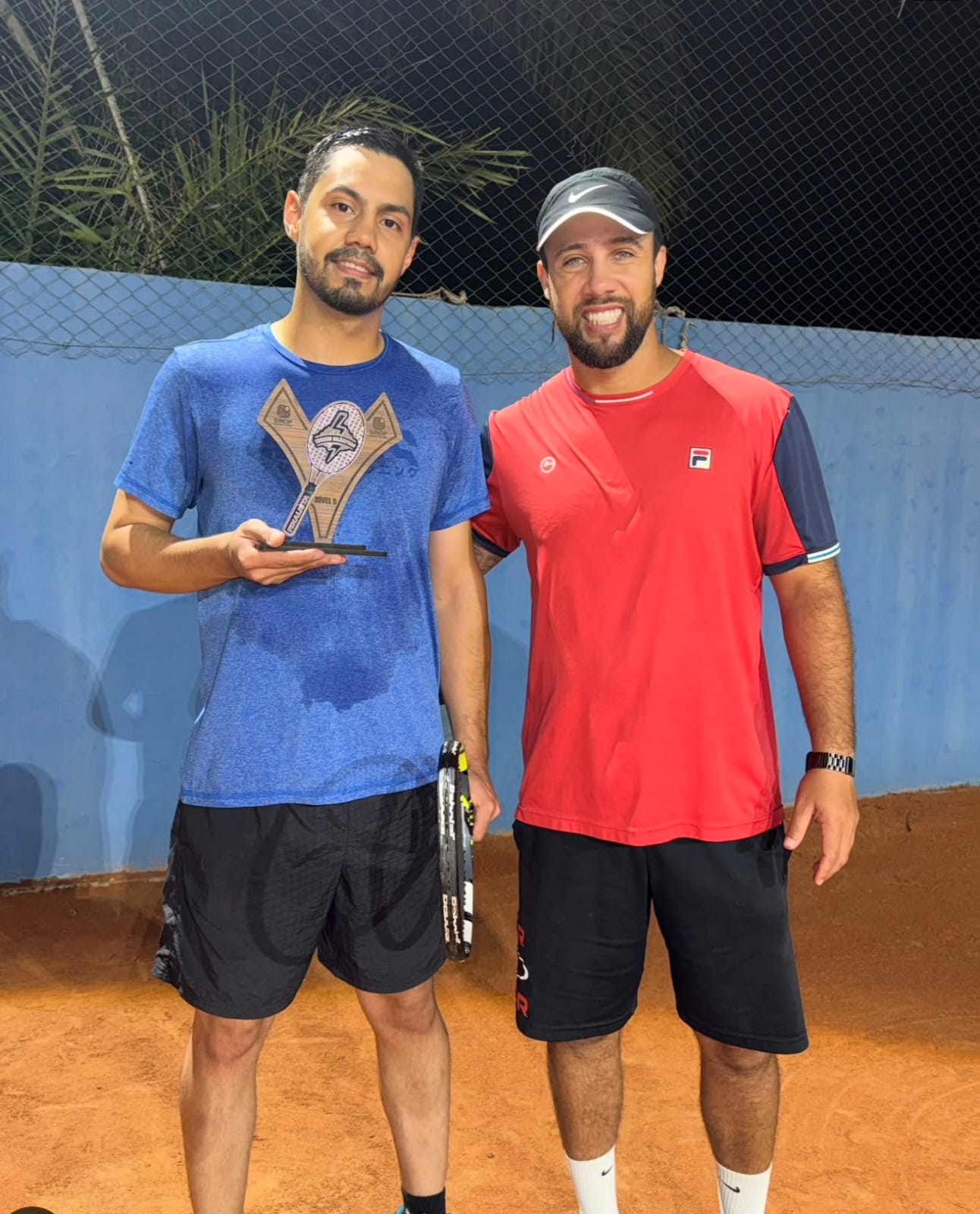 Aluno campeão em torneio de tênis