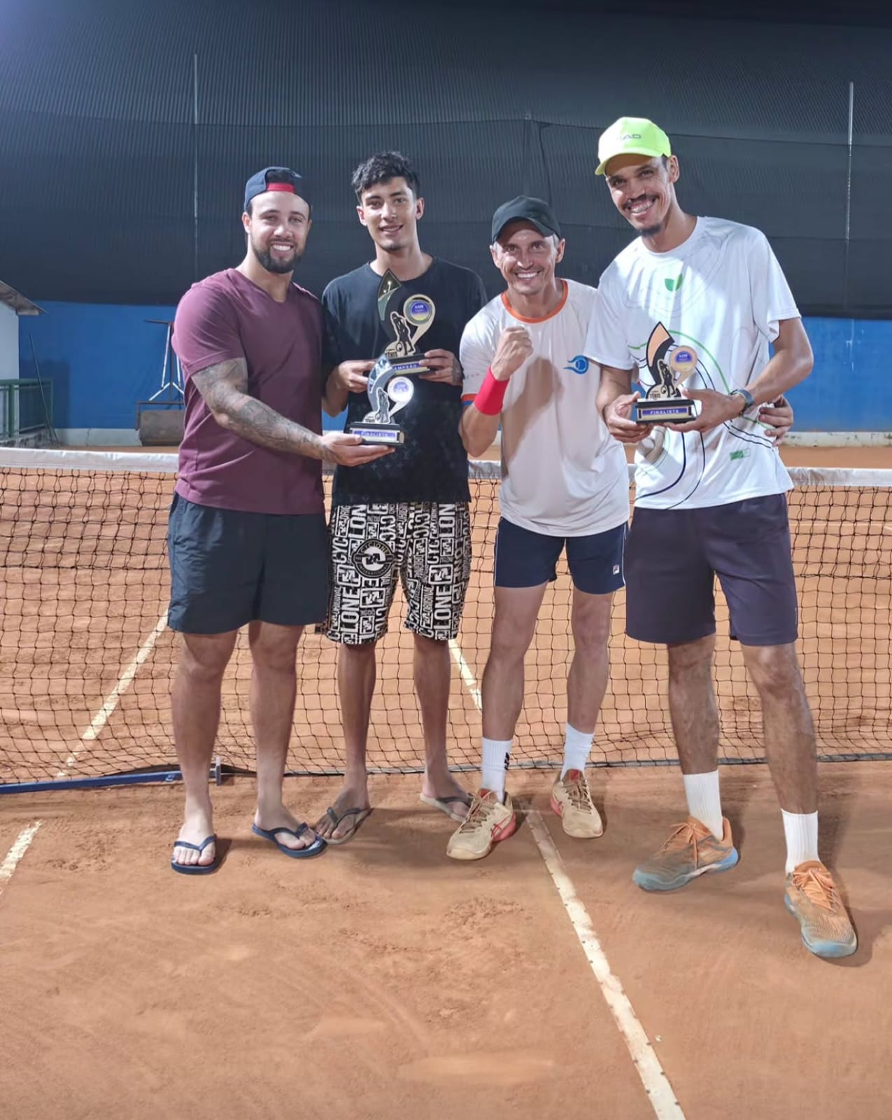 Aluno campeão em torneio de tênis