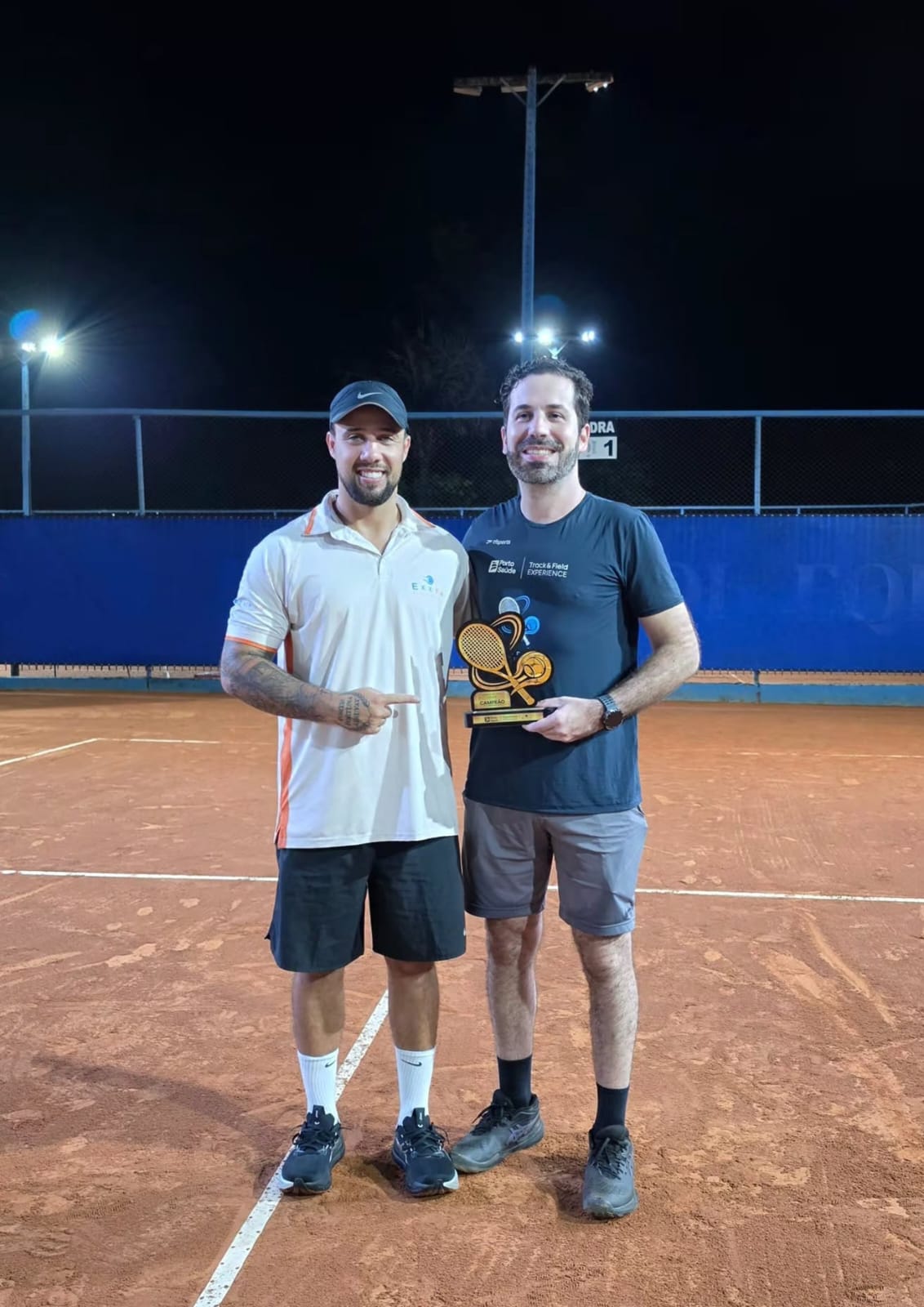 Aluno campeão em torneio de tênis