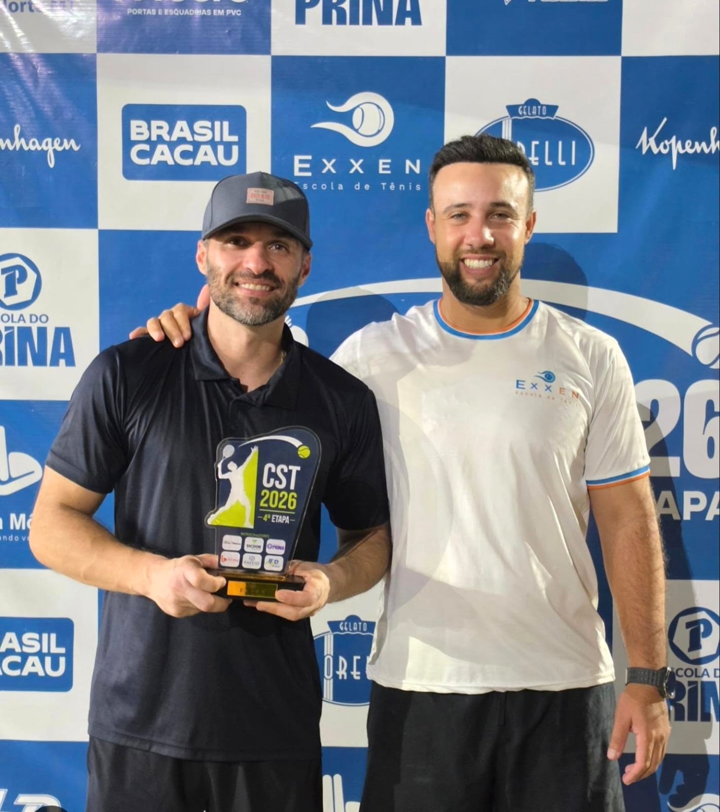 Aluno campeão em torneio de tênis